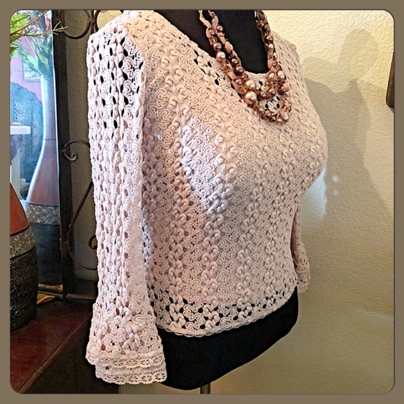 ✨HP✨Free People Crochet Top w/Flared Long Sleeves✨ - Picture 3 of 6